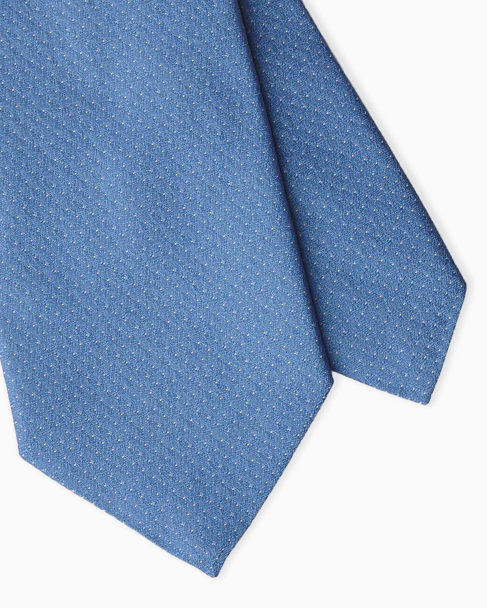 Cravatta artigianale celeste in seta jacquard 3 pieghe con micropois raffinati